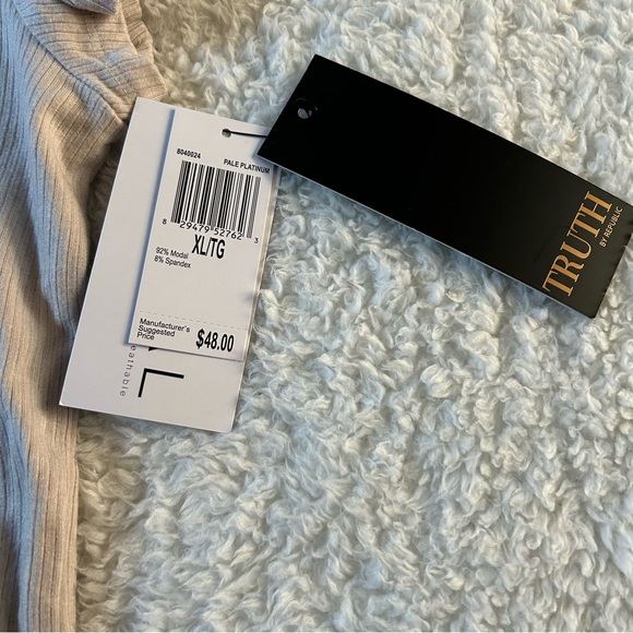 Truth By Republic Women’s Ribbed T-Shirt Pale Platinum XL NEW - Picture 3 of 4
